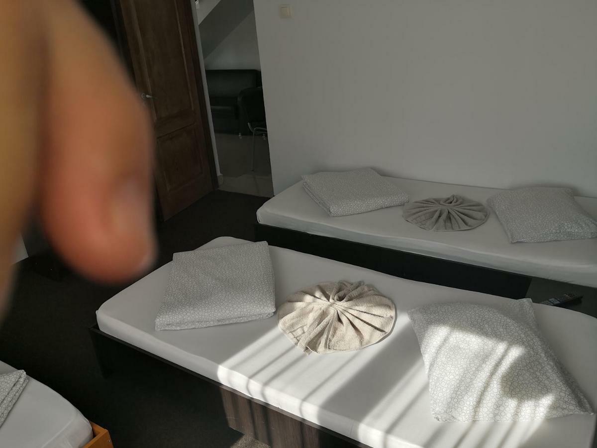 Pensiunea Platinum Târgu Jiu 외부 사진